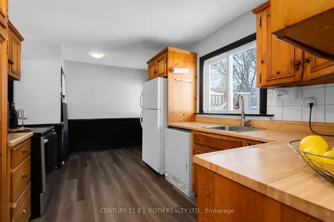 1032 Gilmore Avenue Innisfil ON L0L 1W0