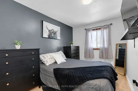 1032 Gilmore Avenue Innisfil ON L0L 1W0