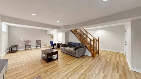 50 Riverglen Drive Georgina ON L4P 2R1