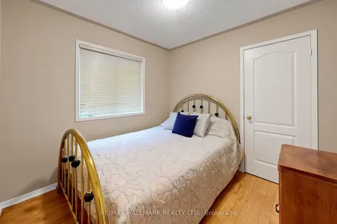 72 Walkview Crescent Richmond Hill ON L4E 4H6