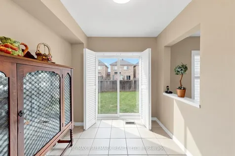 72 Walkview Crescent Richmond Hill ON L4E 4H6