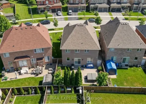 24 Mckay Avenue New Tecumseth ON L0G 1W0