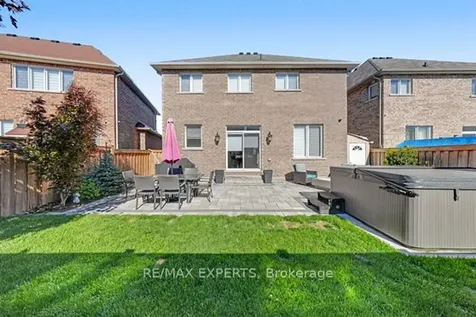 24 Mckay Avenue New Tecumseth ON L0G 1W0