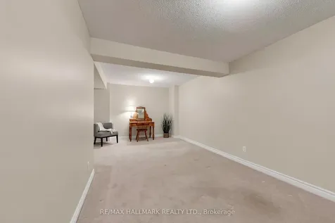 13 Christina Falls Way Markham ON L6E 1B4