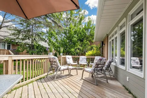 13 Christina Falls Way Markham ON L6E 1B4