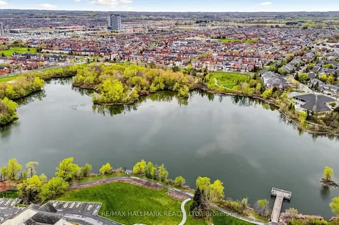 13 Christina Falls Way Markham ON L6E 1B4