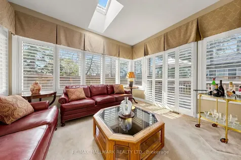 13 Christina Falls Way Markham ON L6E 1B4