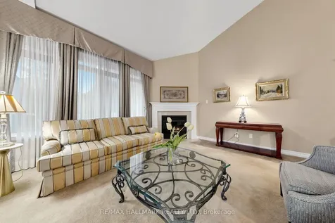 13 Christina Falls Way Markham ON L6E 1B4