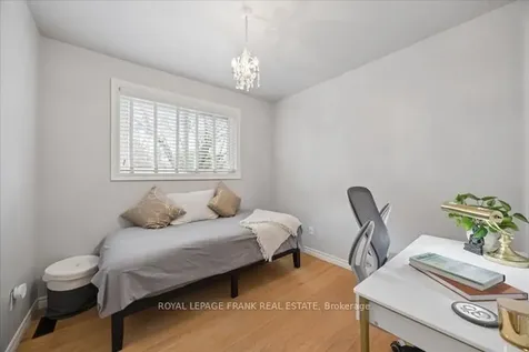 40 Balsam Street N Uxbridge ON L9P 1B3