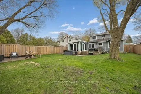 40 Balsam Street N Uxbridge ON L9P 1B3