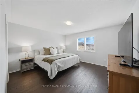 773 Miller Park Avenue Bradford West Gwillimbury ON L3Z 0L8