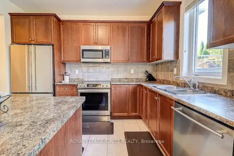 200 Ivy Glen Drive Vaughan ON L6A 0P1