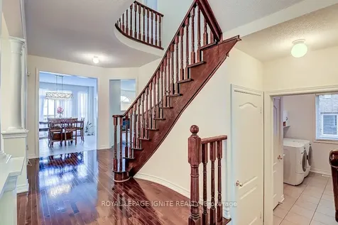 200 Ivy Glen Drive Vaughan ON L6A 0P1