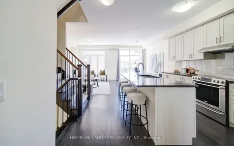 17 Duncombe Lane Richmond Hill ON L4C 1C2