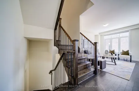 17 Duncombe Lane Richmond Hill ON L4C 1C2