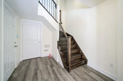 17 Duncombe Lane Richmond Hill ON L4C 1C2