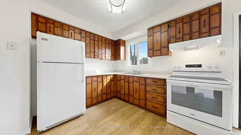 80 Upton Crescent Markham ON L3R 3T4