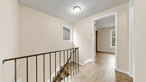 80 Upton Crescent Markham ON L3R 3T4