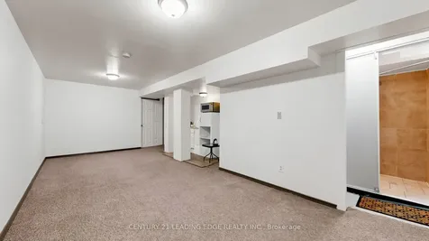80 Upton Crescent Markham ON L3R 3T4