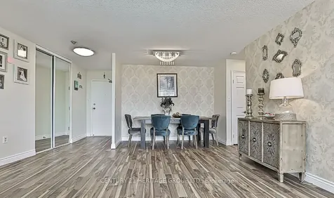 270 Davis Drive Newmarket ON L3Y 8K2