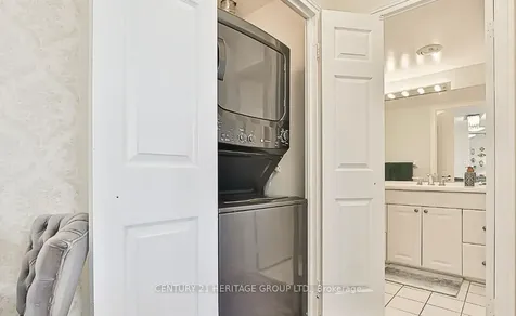 270 Davis Drive Newmarket ON L3Y 8K2