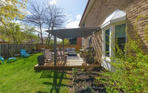 599 York Hill Boulevard Vaughan ON L4J 5L3