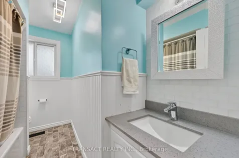 160 Queen Street Bradford West Gwillimbury ON L3Z 1L6