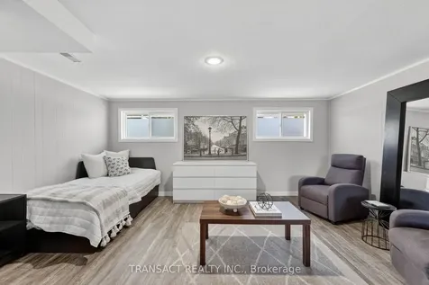 160 Queen Street Bradford West Gwillimbury ON L3Z 1L6