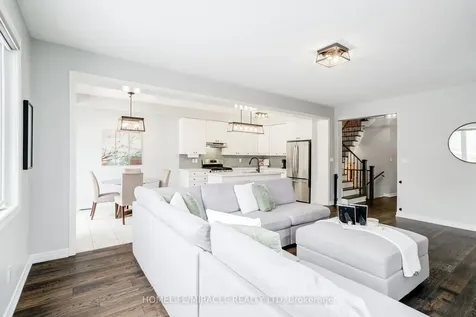 36 Hoard Avenue N New Tecumseth ON L9R 0M3