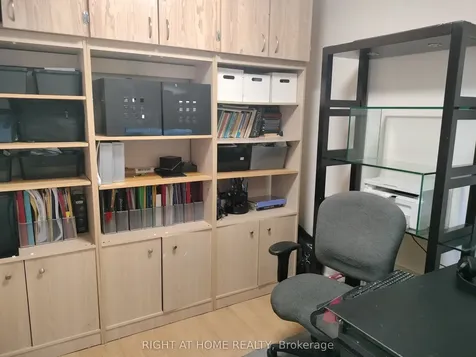 16 Elgin Street Markham ON L3T 4T4