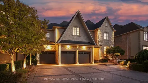 423 Paradelle Drive Richmond Hill ON L4E 4R9
