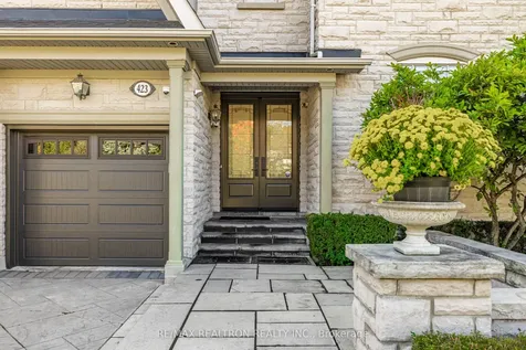 423 Paradelle Drive Richmond Hill ON L4E 4R9