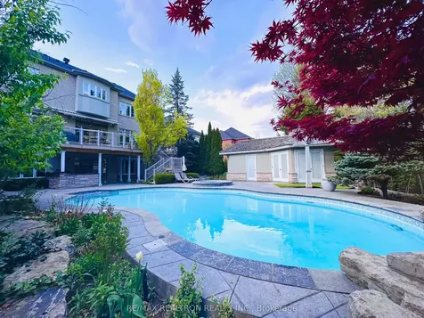 423 Paradelle Drive Richmond Hill ON L4E 4R9