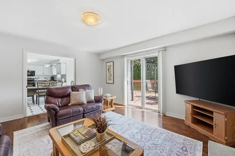390 Binns Avenue Newmarket ON L3X 1T7