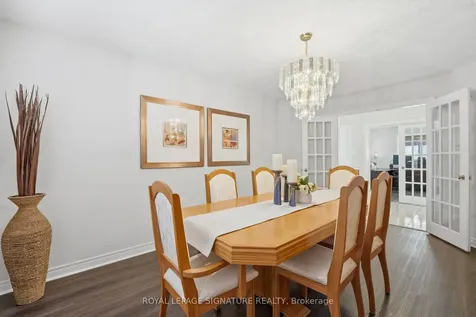 390 Binns Avenue Newmarket ON L3X 1T7