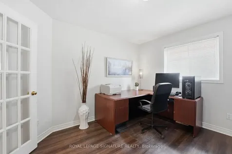 390 Binns Avenue Newmarket ON L3X 1T7