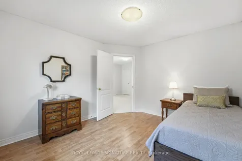 390 Binns Avenue Newmarket ON L3X 1T7