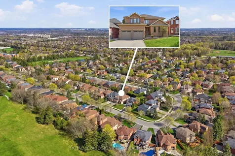 390 Binns Avenue Newmarket ON L3X 1T7