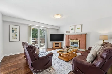 390 Binns Avenue Newmarket ON L3X 1T7