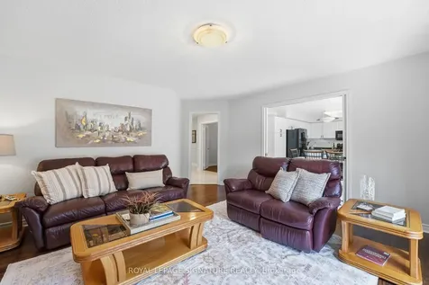 390 Binns Avenue Newmarket ON L3X 1T7