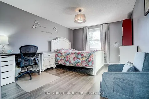 43 Bluesky Crescent Richmond Hill ON L4C 8J2