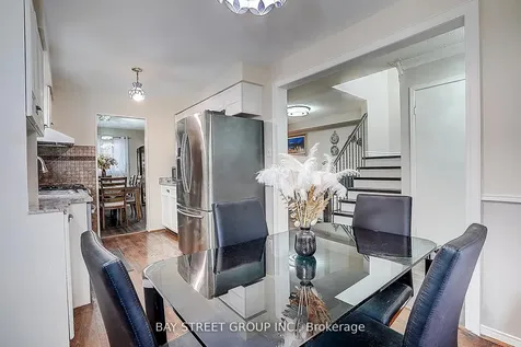 43 Bluesky Crescent Richmond Hill ON L4C 8J2