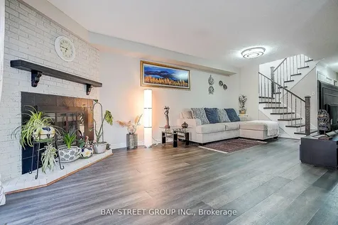 43 Bluesky Crescent Richmond Hill ON L4C 8J2