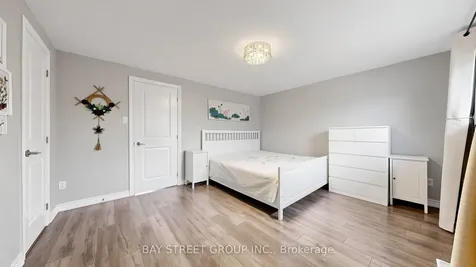 57 Longmeadow Crescent Markham ON L3R 3J6