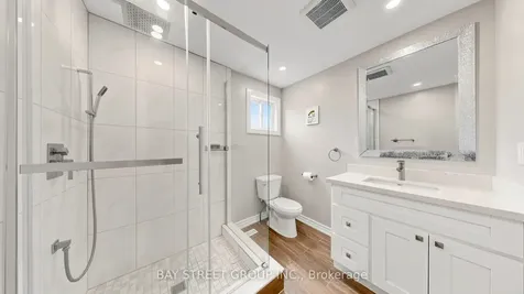 57 Longmeadow Crescent Markham ON L3R 3J6