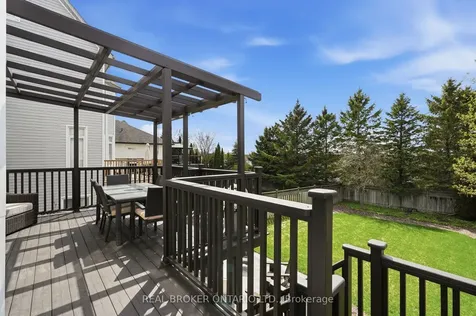 92 Mainprize Crescent East Gwillimbury ON L0G 1M0