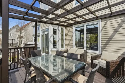 92 Mainprize Crescent East Gwillimbury ON L0G 1M0