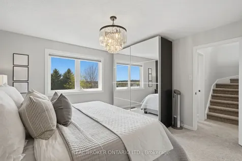 92 Mainprize Crescent East Gwillimbury ON L0G 1M0