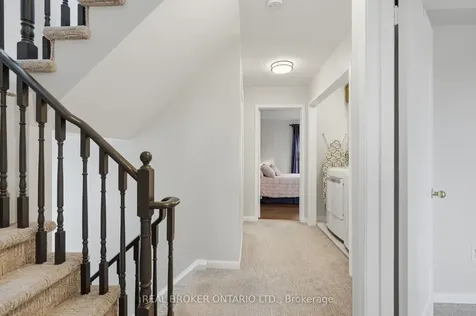 92 Mainprize Crescent East Gwillimbury ON L0G 1M0