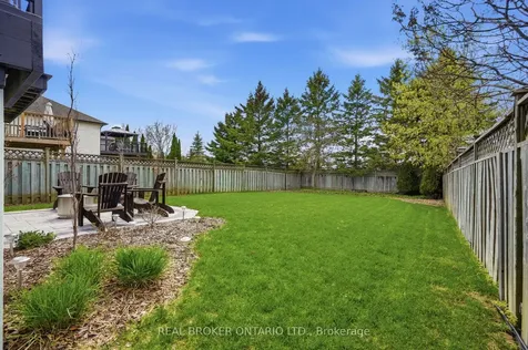 92 Mainprize Crescent East Gwillimbury ON L0G 1M0